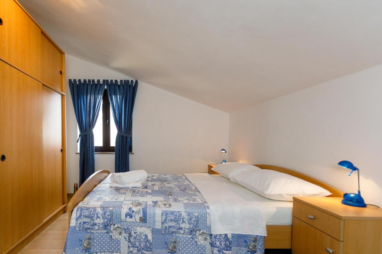 Apartman Sintic Крк Экстерьер фото
